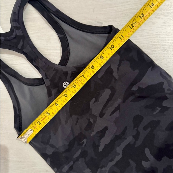 Lululemon Cool Racerback Tank in Camo. - Picture 11 of 13